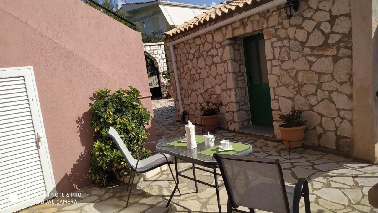 Sofias Cottage Razata Argostoli Exterior photo